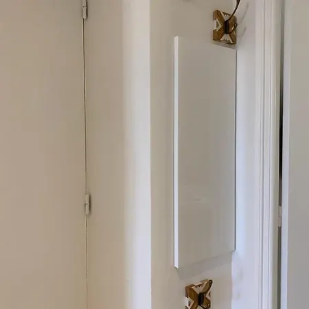 Hello 2 Pieces “renove Et Climatise “ Vieil * אנטיב