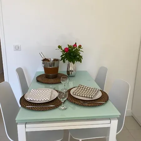 Hello 2 Pieces “renove Et Climatise “ Vieil אנטיב