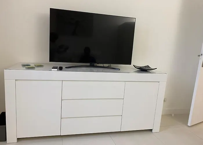 Apartman Hello 2 Pieces “renove Et Climatise “ Vieil