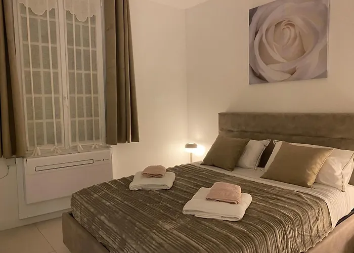 Hello 2 Pieces “renove Et Climatise “ Vieil Apartman