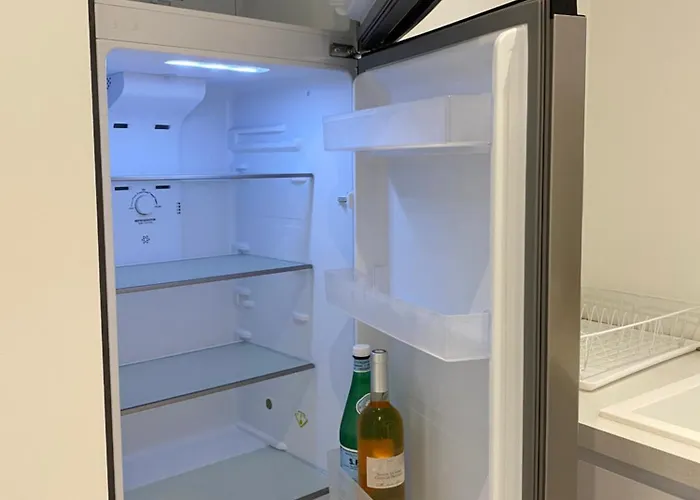 Hello 2 Pieces “renove Et Climatise “ Vieil Apartman *